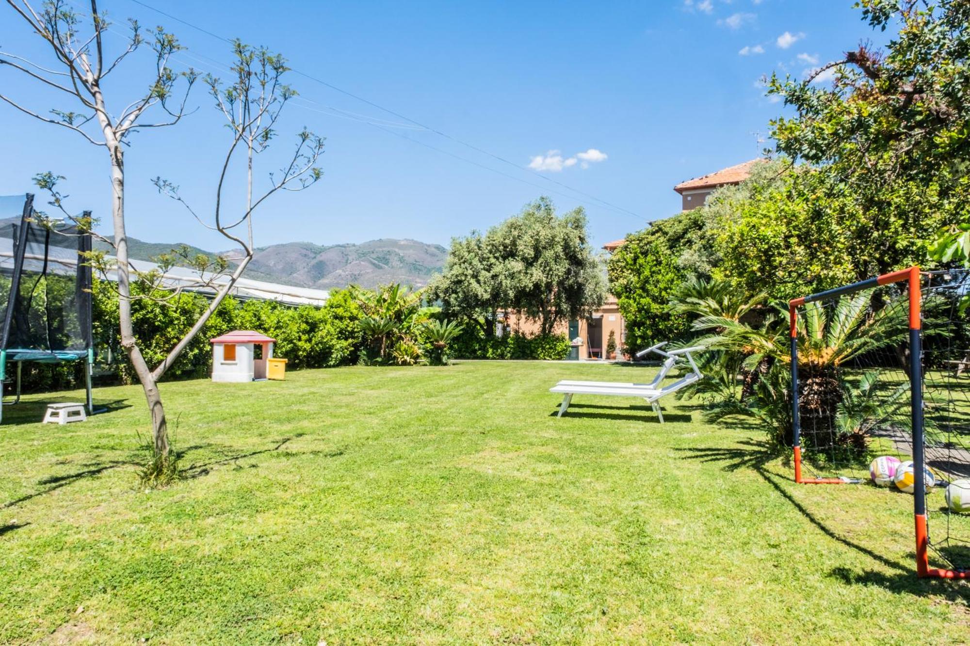Agriturismo Giorgi Appartamenti In Riviera Ligure Albenga Luaran gambar