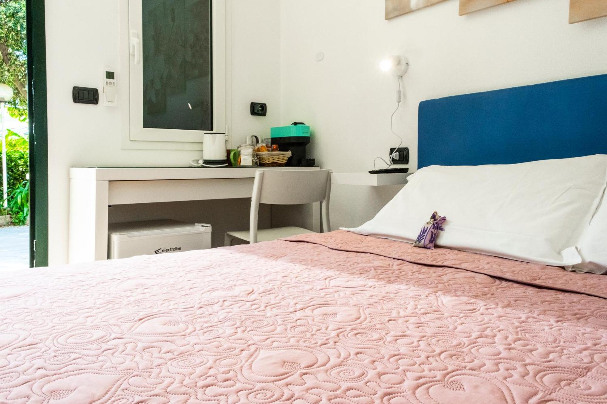 Agriturismo Giorgi Appartamenti In Riviera Ligure Albenga Luaran gambar