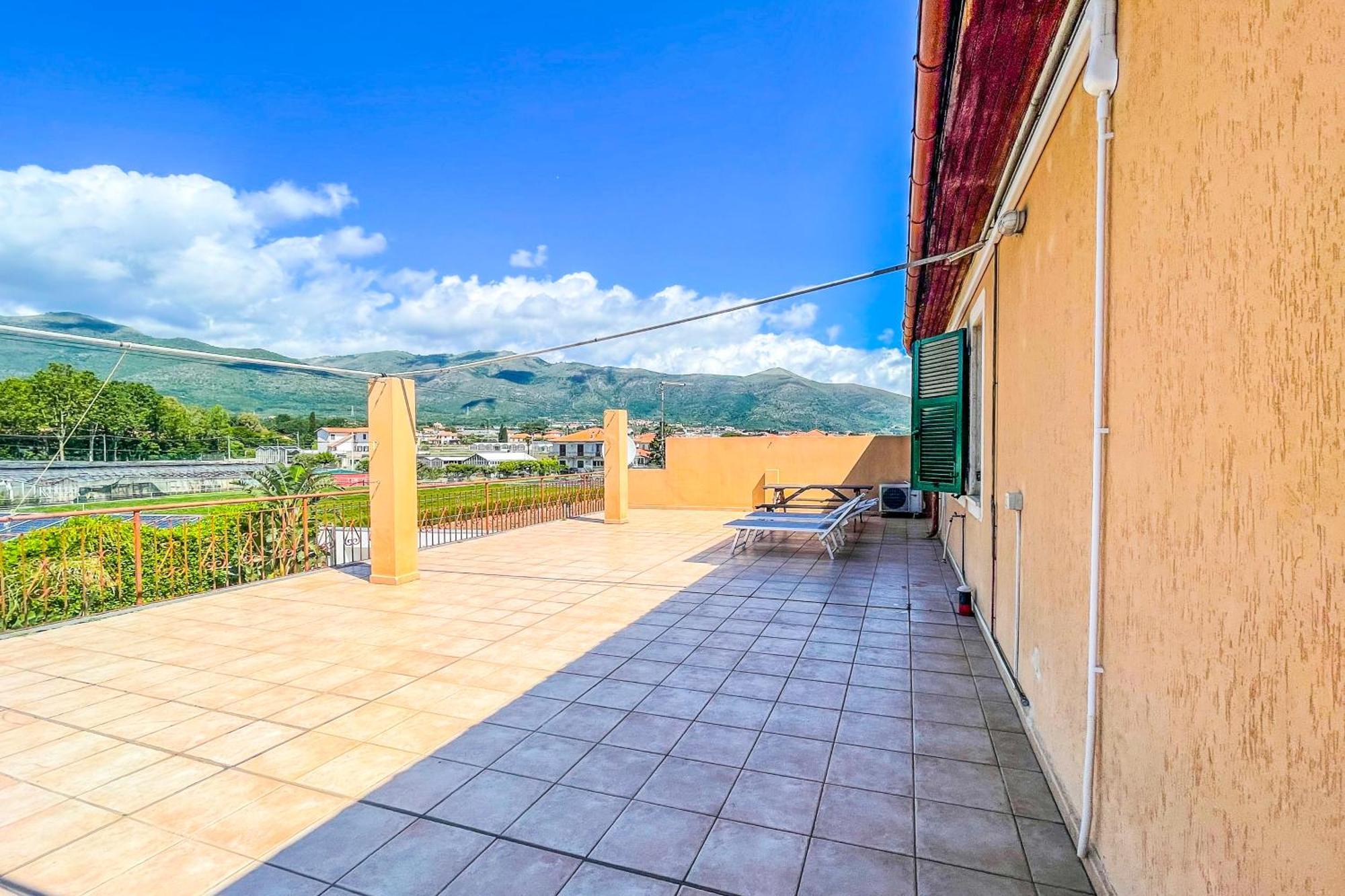 Agriturismo Giorgi Appartamenti In Riviera Ligure Albenga Luaran gambar