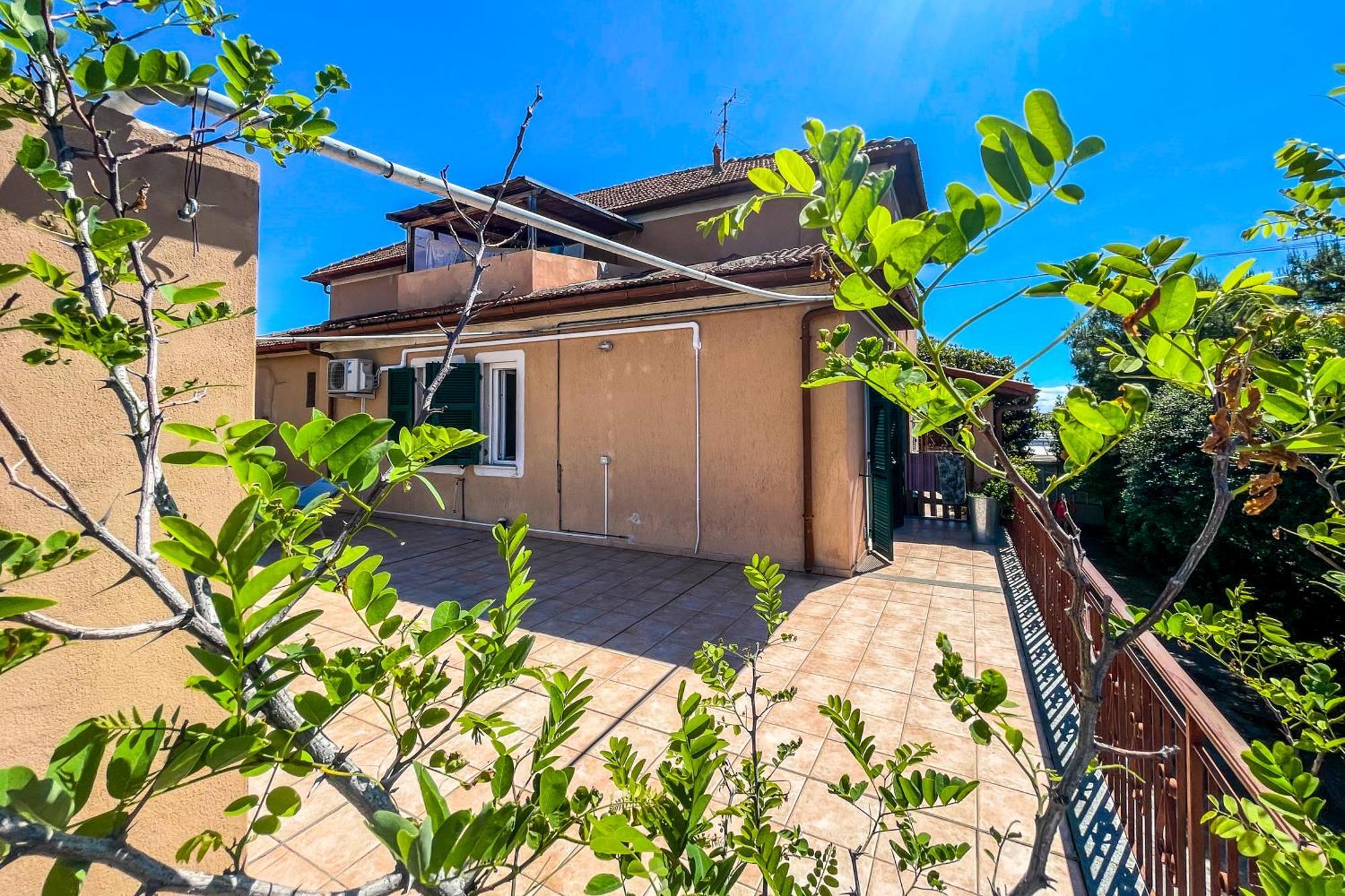 Agriturismo Giorgi Appartamenti In Riviera Ligure Albenga Luaran gambar